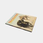 triceratops-dinosaurio-de-tres-cuernos--3-9786074000979