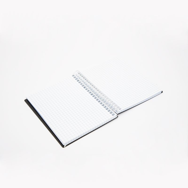 cuaderno-cuadriculado-a6-de-120-hojas-y-4-materias-con-tapa-plastica-negra-espiral-surtido--5-8412885030034