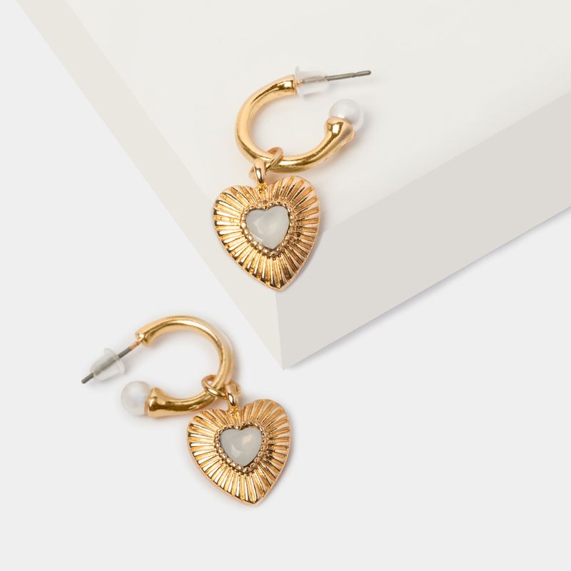 aretes-cortos-de-corazon-7701016609449