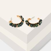 Aretes semiaros con cuentas verdes