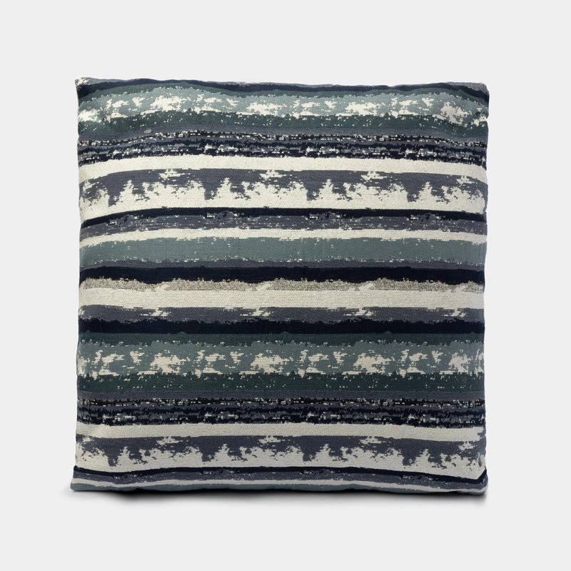 cojin-de-45-x-45-cm-diseno-de-lineas-7701016647472