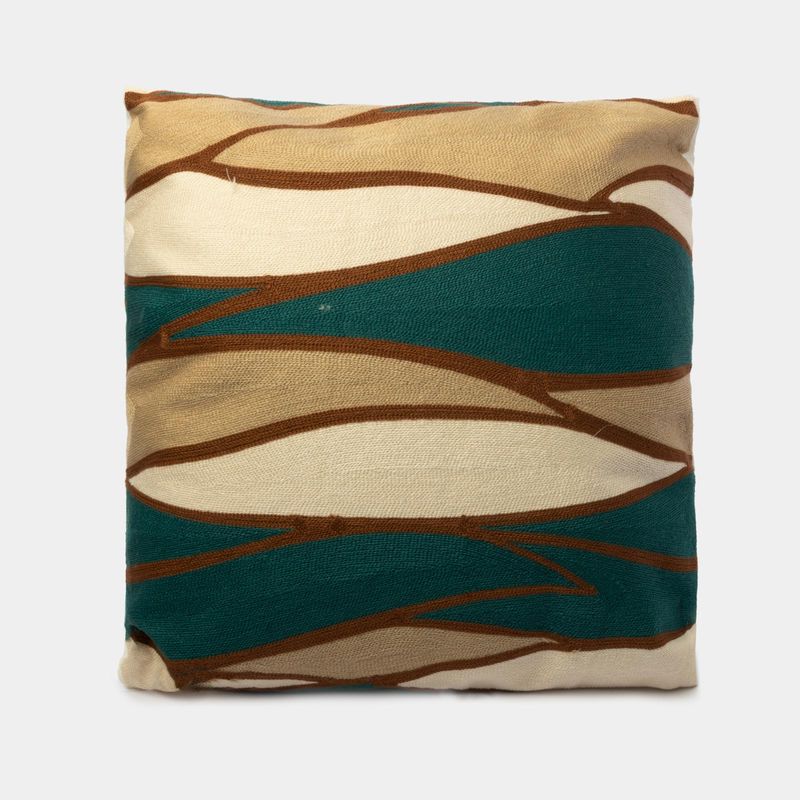 cojin-de-45-x-45-cm-diseno-formas-de-hojas-7701016647526