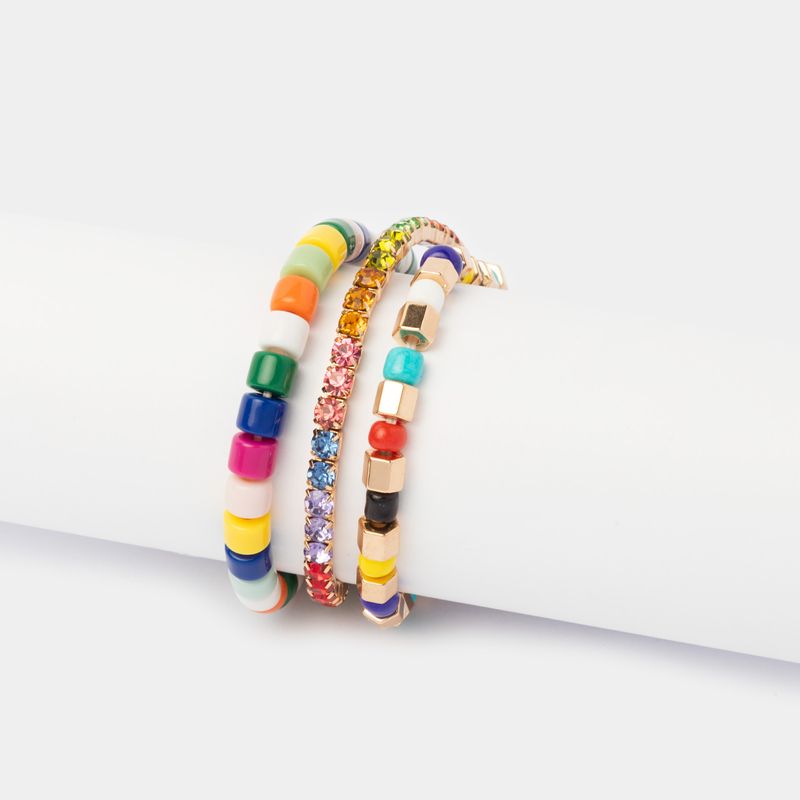 set-de-pulseras-de-cubos-y-cuentas-dorada-multicolor-x3-unidades-7701016609982