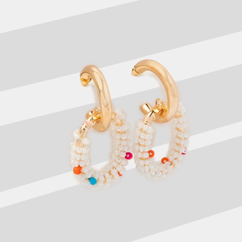 aretes-dorados-diseno-semiaro-con-aro-de-esferas-7701016610704