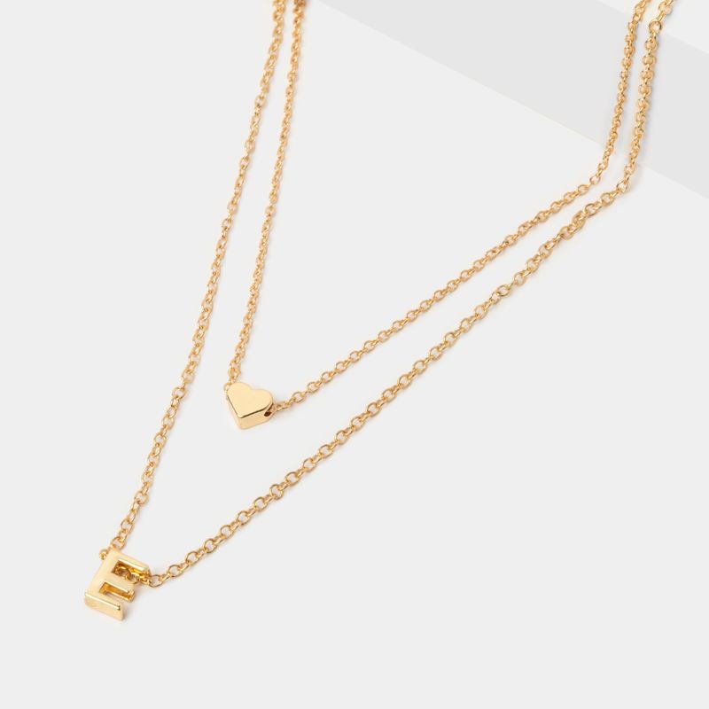 collar-dorado-doble-con-dije-de-corazon-y-letra-e-7701016610971