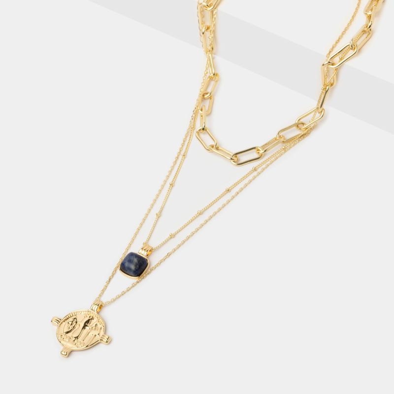 collar-dorado-triple-con-dije-tipo-moneda-y-piedra-7701016611060