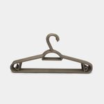 ganchos-grises-para-ropa-de-40-x-19-5-cm-x-6-unidades-7896359034017