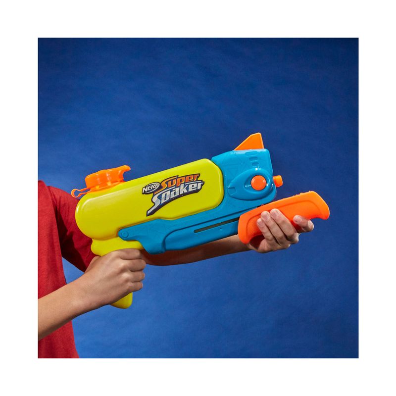 lanzador-de-agua-super-soaker-wave-spray-chorros-ondulantes-4-5010996108913