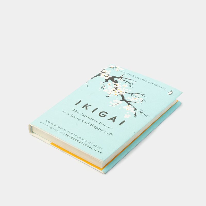 ikigai-the-japanese-secret-to-a-long-and-happy-life-3-9780143130727