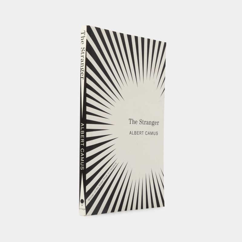 the-stranger-2-9780679720201