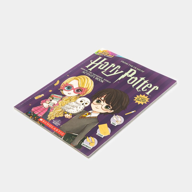 around-the-wizarding-world-3-9781338823042