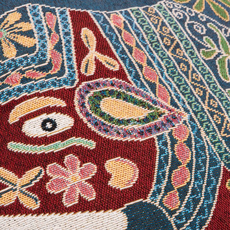 cojin-de-45-x-45-cm-diseno-elefante-con-flores-y-manta-2-7701016700672