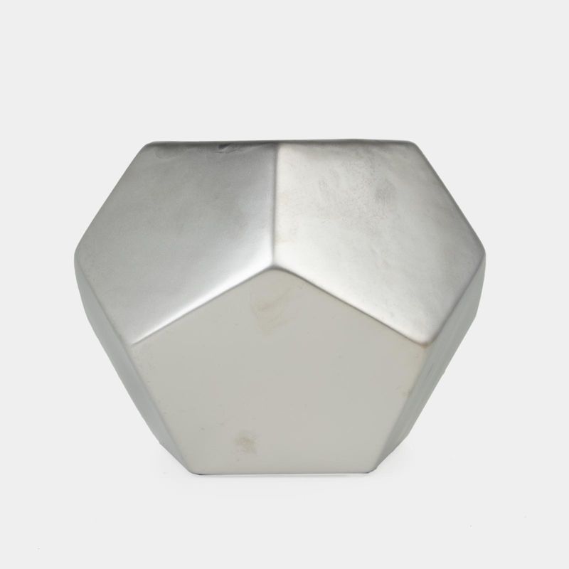 matera-de-17-5-x-24-cm-en-ceramica-diseno-pentagonos-plateados-7701016745611