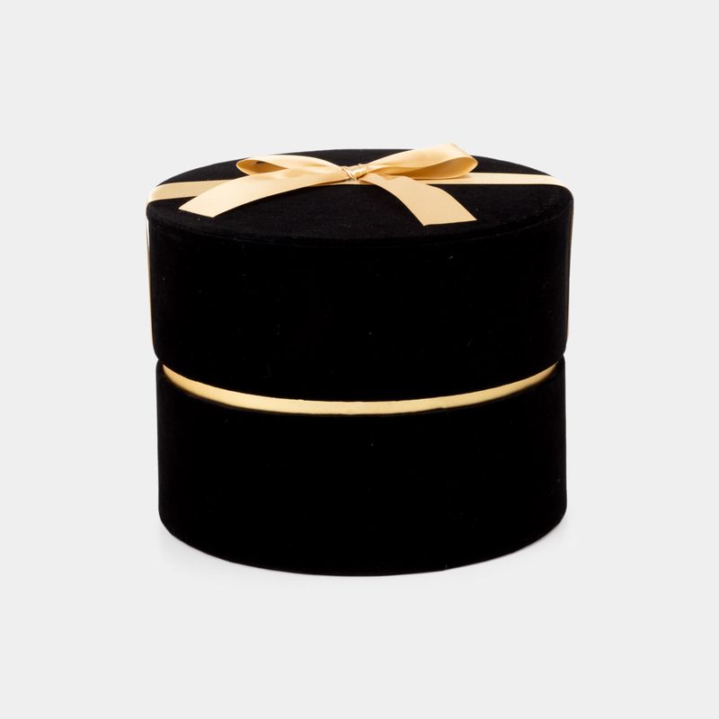 caja-de-regalo-circular-de-18-5-x-23-cm-negra-con-mono-dorado-7701016083836