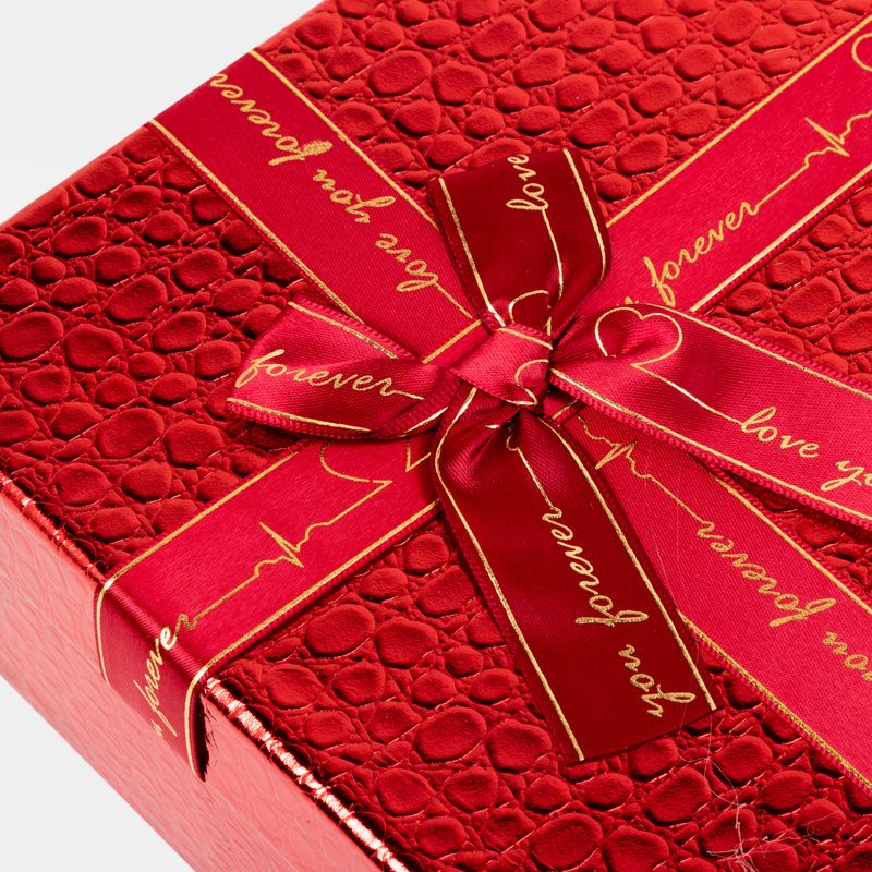 caja-de-regalo-de-9-5-x-29-x-21-cm-roja-con-mono-3-7701016777247