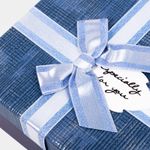 caja-de-regalo-de-8-x-26-x-19-cm-azul-con-mono-3-7701016784498