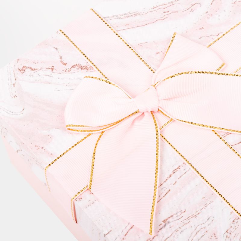 caja-de-regalo-de-8-x-26-x-19-cm-rosada-con-mono-3-7701016784580