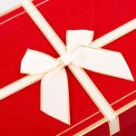 caja-de-regalo-de-8-x-21-x-14-cm-roja-con-mono-beige-3-7701016784764
