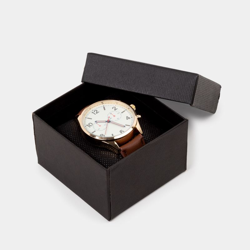 reloj-analogo-con-pulso-en-cuero-sintetico-y-tablero-beige-4-7701016439329