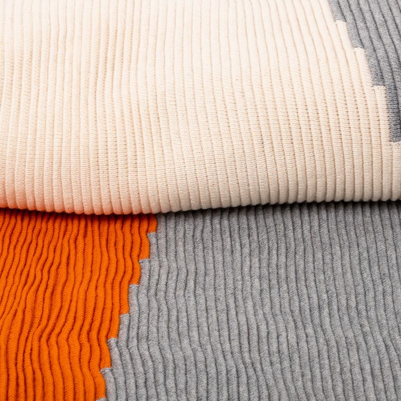 manta-de-150-x-125-cm-franjas-beige-gris-y-miel-3-7701016781374