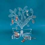 exhibidor-de-29-2-x-17-cm-diseno-plumas-con-base-de-mariposa-7701016771610