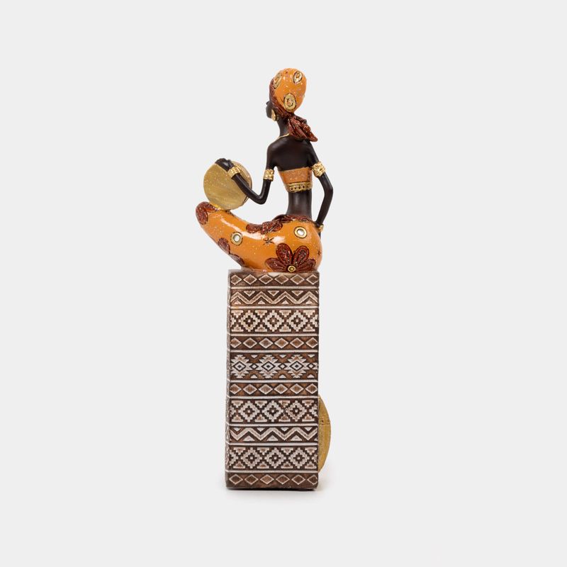 figura-de-mujer-sentada-con-vestido-de-flores-32-cm-3-7701016746052