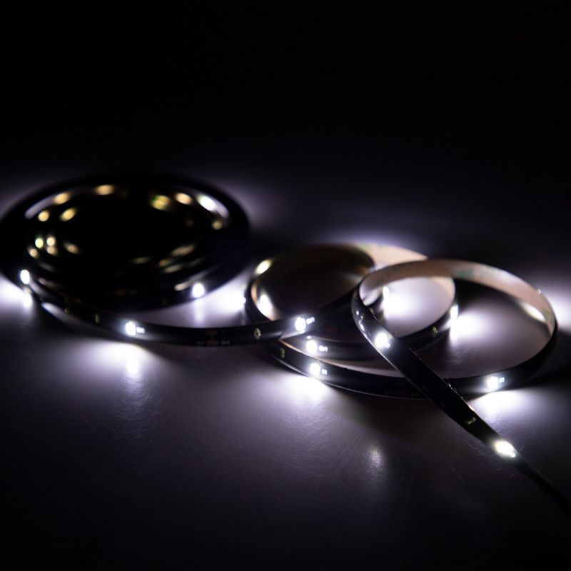 cinta-luz-led-de-3-metros-blanco-con-control-2-7701016754460