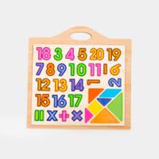 Tablero con números y tangram