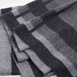 pashmina-de-lineas-gris-claro-2-7701016788649