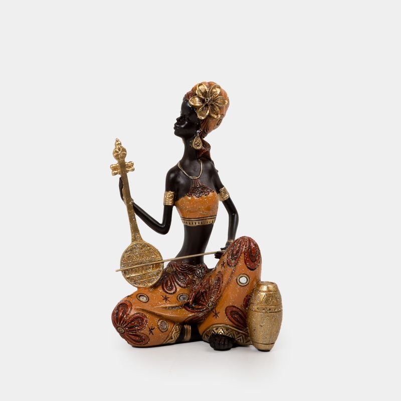 figura-de-22-3-cm-mujer-sentada-con-banjo-7701016746120