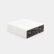 Caja organizadora con cajón de 3 divisiones, negra con blanco