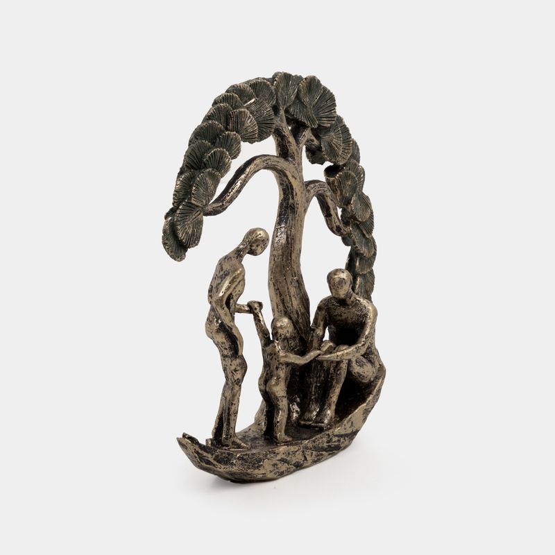 figura-de-20-5-x-20-cm-familia-con-arbol-2-7701016742085