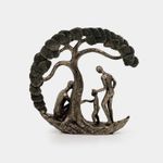 figura-de-20-5-x-20-cm-familia-con-arbol-3-7701016742085