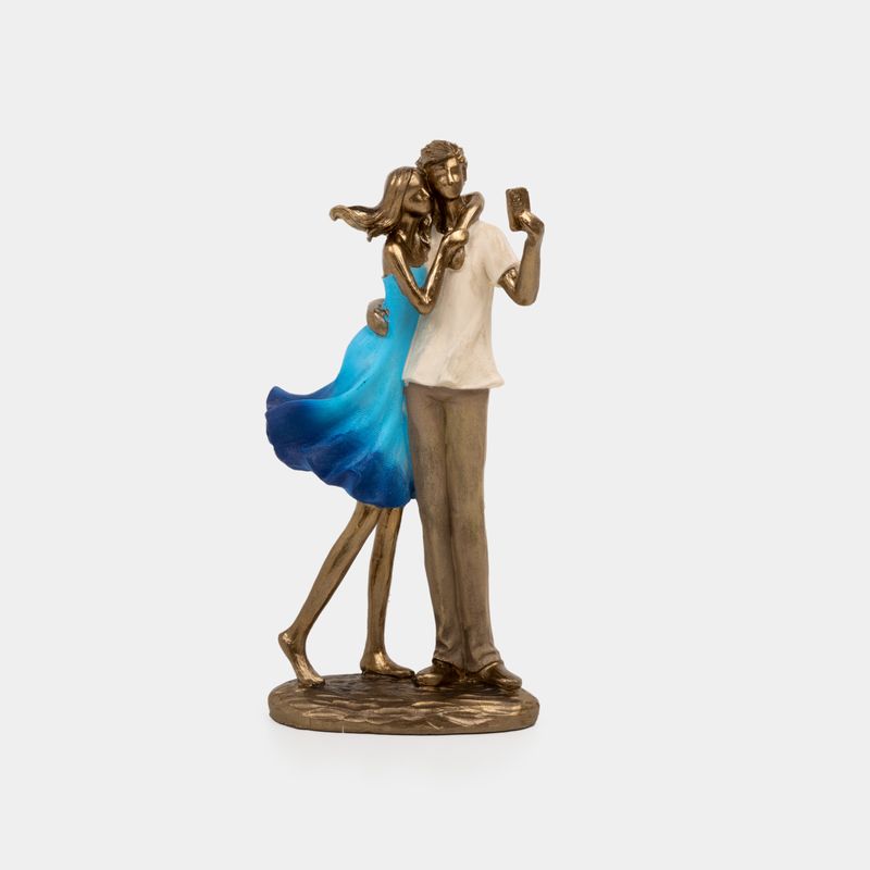 figura-de-26-x-12-cm-pareja-tomando-selfie-7701016742177