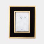 portarretrato-negro-con-borde-de-metal-dorado-28-3-x-23-3-cm-7701016714266