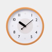 Reloj de pared beige de 22 cm