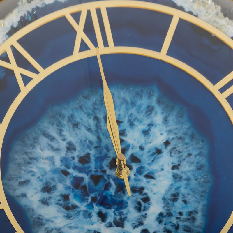reloj-de-pared-circular-40-cm-fondo-azul-con-borde-dorado-3-7701016715850