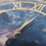 reloj-de-pared-circular-50-cm-con-borde-dorado-3-7701016715874
