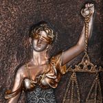 cuadro-3d-de-110-x-71-cm-diseno-dama-de-la-justicia-2-7701016847353