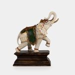 figura-de-25-cm-con-soporte-blanco-7701016762069