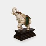 figura-de-25-cm-con-soporte-blanco-3-7701016762069