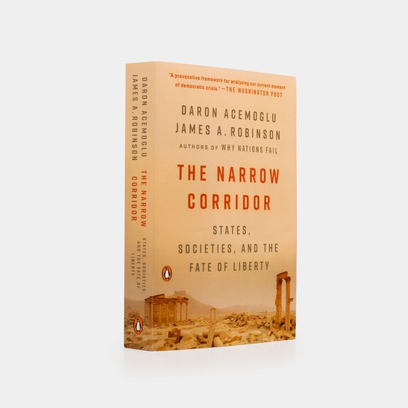the-narrow-corridor-2-9780735224407