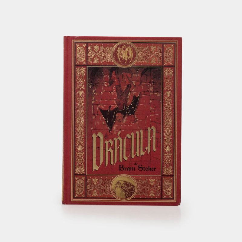 dracula-9788413935140