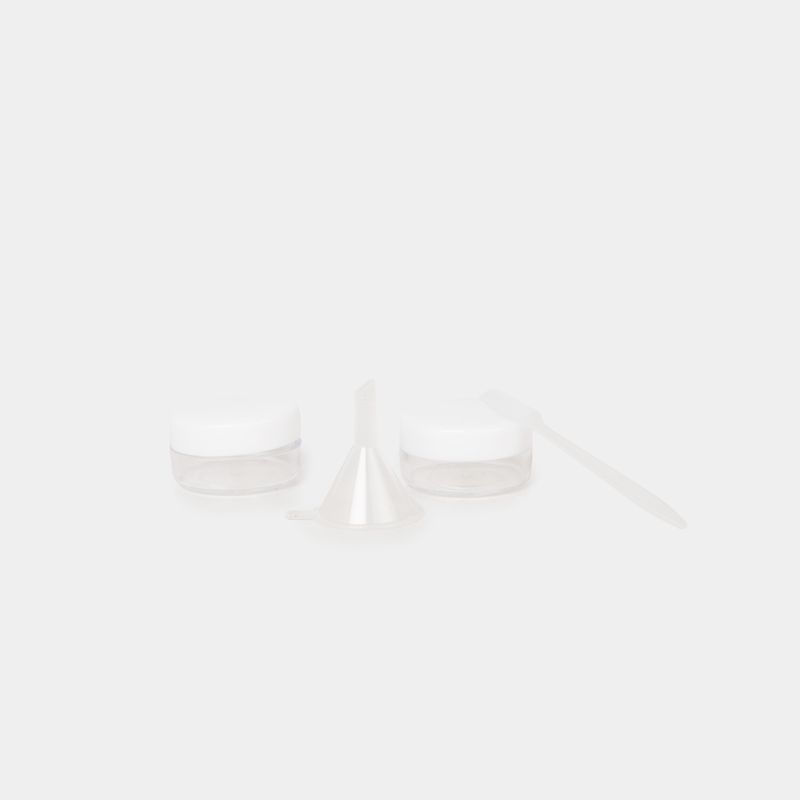 kit-de-recipientes-para-viaje-x8-piezas-con-estuche-5-7701016780421