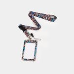 portacarnet-vertical-con-yoyo-retractil-cinta-de-flores-2-7701016845663