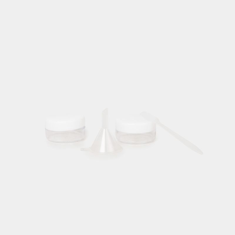 kit-de-recipientes-para-viaje-x8-piezas-con-estuche-3-7701016780162