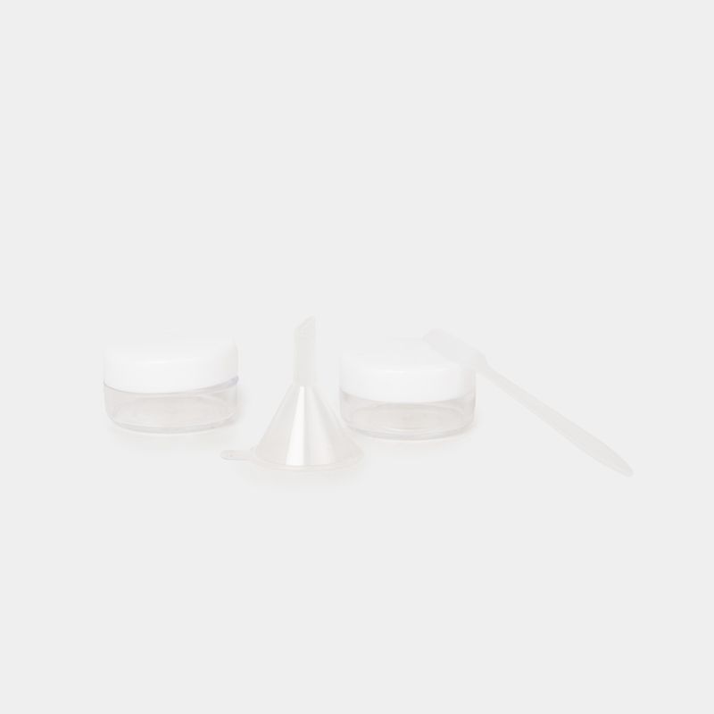 kit-de-recipientes-para-viaje-x8-piezas-con-estuche-3-7701016780278