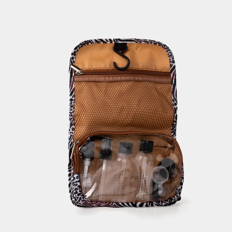 kit-de-recipientes-para-viaje-x8-piezas-con-estuche-7701016780612