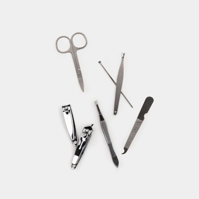 set-de-manicure-x7-piezas-con-estuche-surtido--3-3300330223573