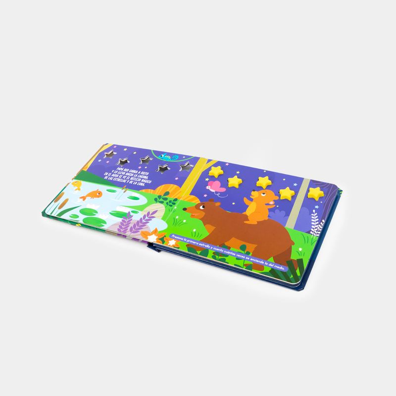 bajo-las-estrellas-un-libro-luminoso-4-9789915677941